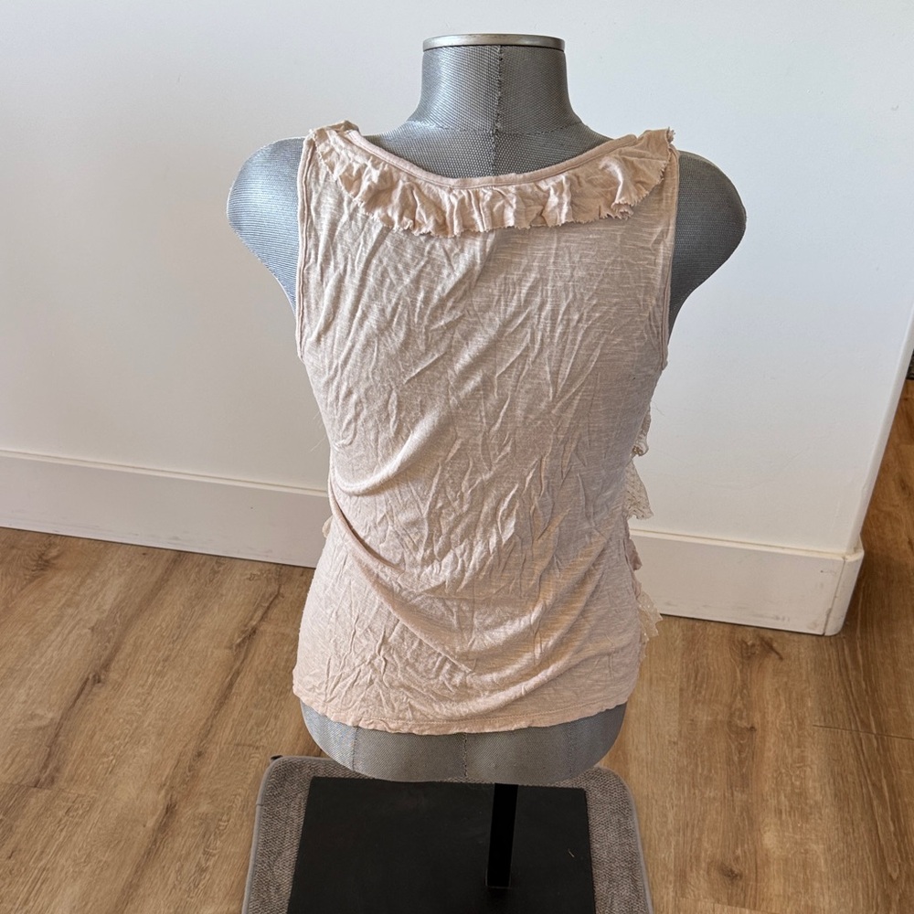 Eyeshadow Ruffled Tan Sleeveless Tank Top - Picture 3 of 3